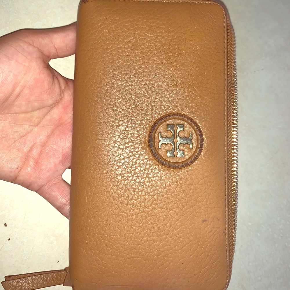 Tory Burch soft leather wallet